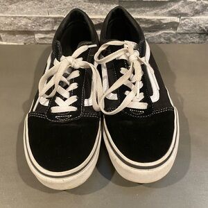 Vans .. big kids size 6